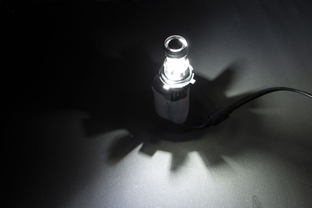 H4LEDバルブ10-60V ホワイト