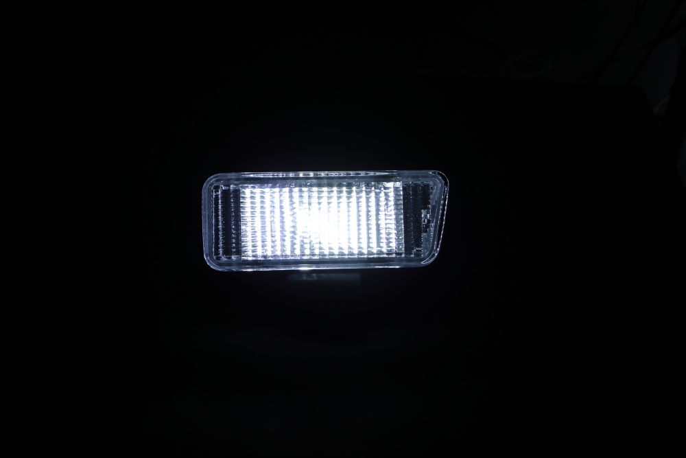 LEDバルブ COBタイプ BA15S 10-60V ホワイト
